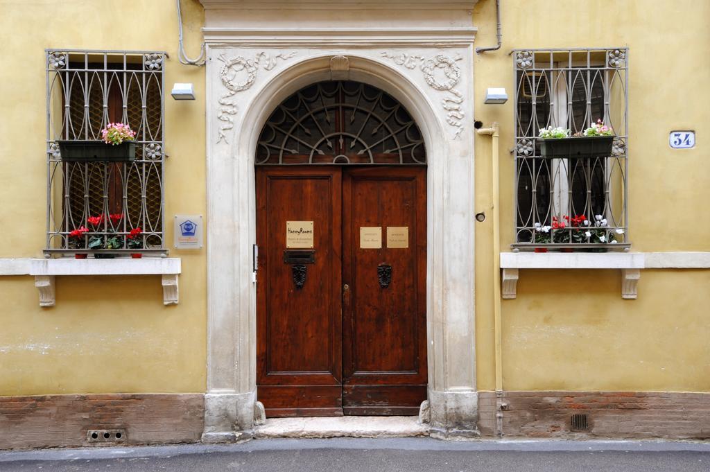 Honey Rooms Φεράρα Εξωτερικό φωτογραφία