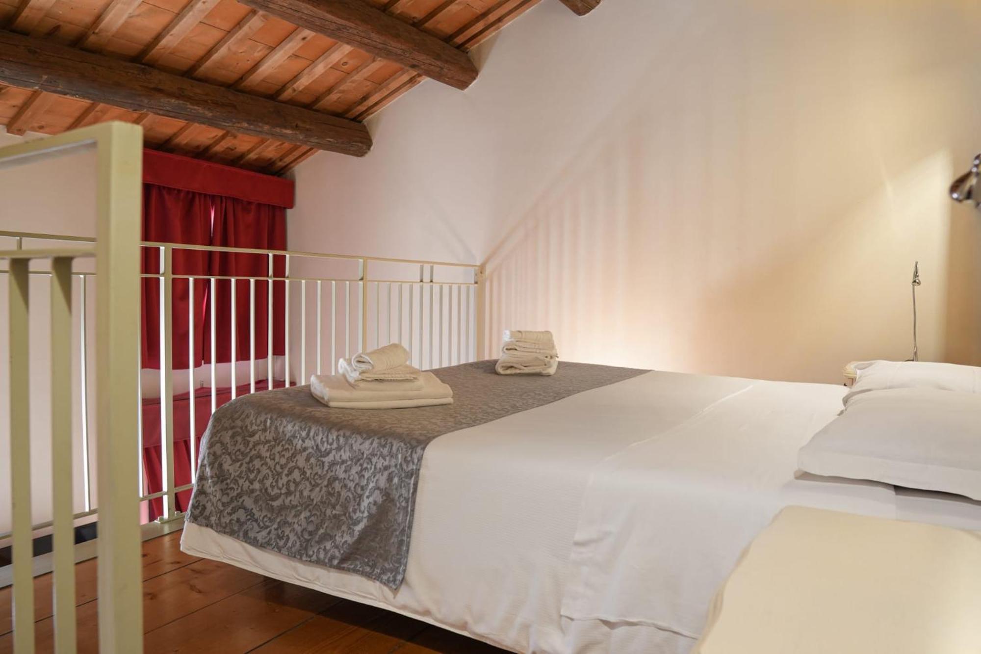Honey Rooms Φεράρα Εξωτερικό φωτογραφία