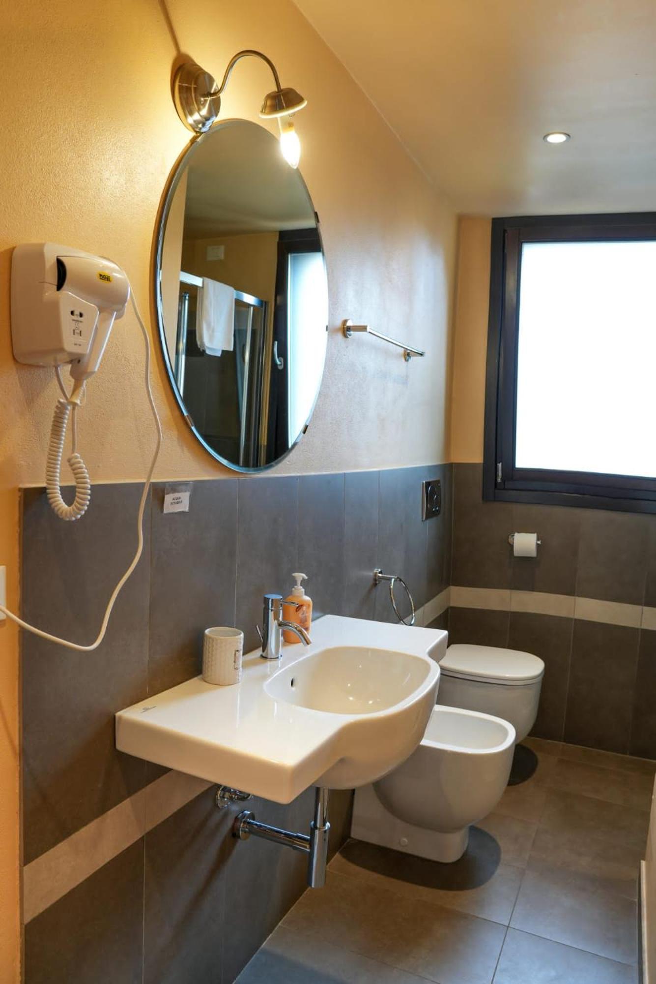 Honey Rooms Φεράρα Εξωτερικό φωτογραφία
