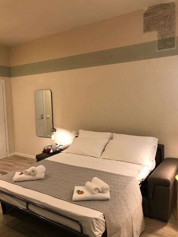 Honey Rooms Φεράρα Εξωτερικό φωτογραφία